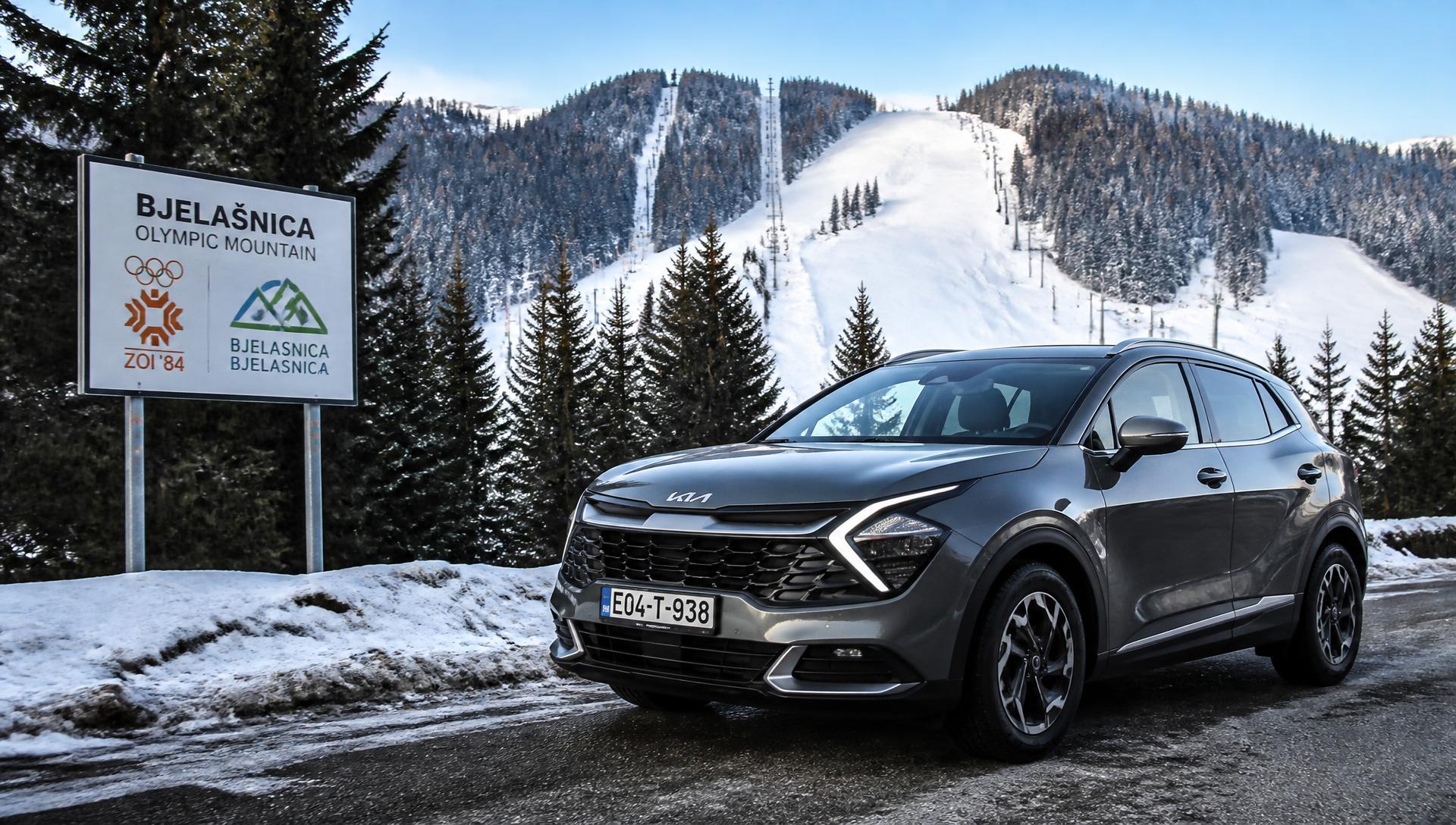 Rent a car Bjelašnica — vozilo sa zimskim gumama na putu prema olimpijskoj planini